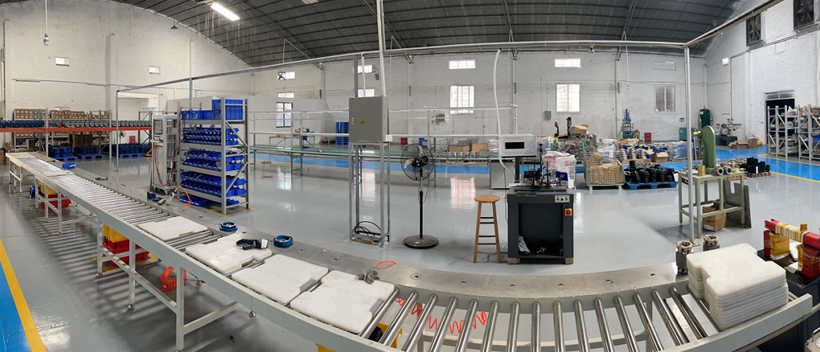 生產電機使用的自動端蓋機展示