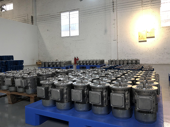 三相異步電動機負載不變而電源電壓降低時