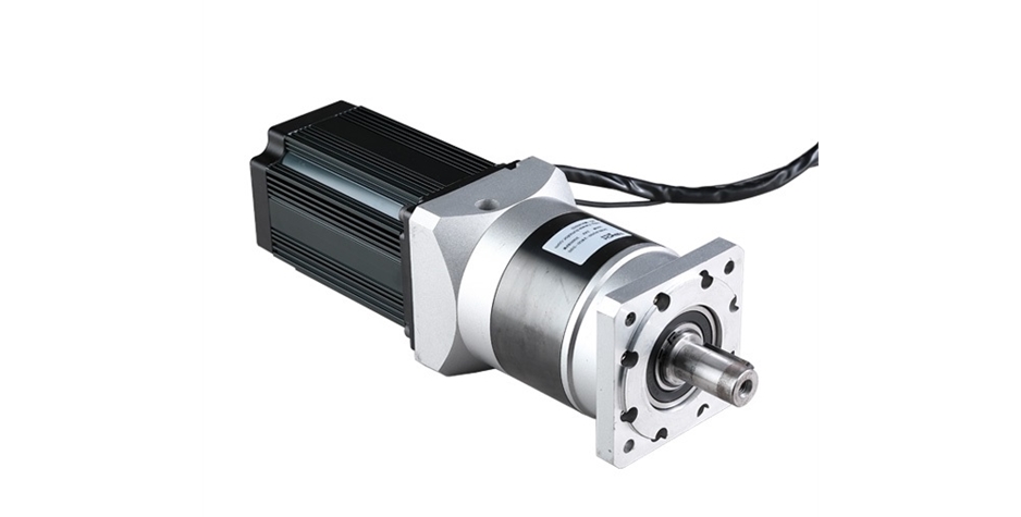 5系列無(wú)刷電機(jī)600W配行星減速機(jī)PLE